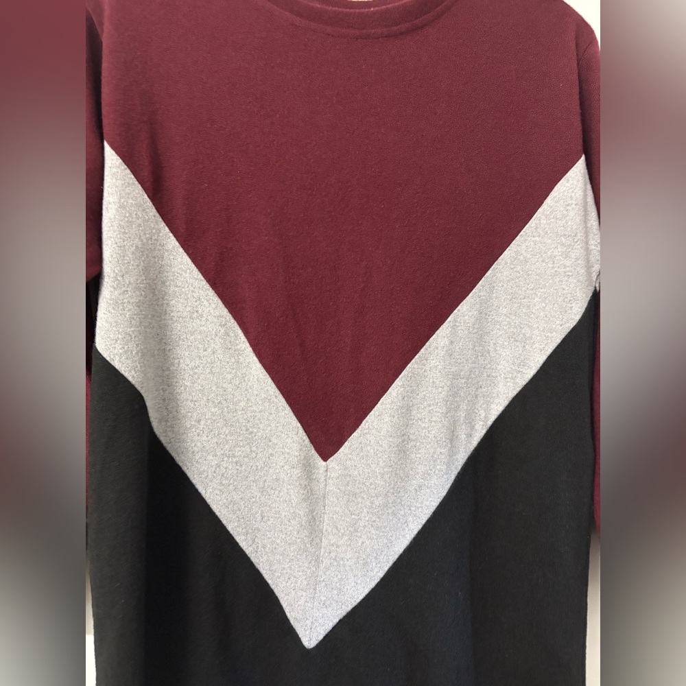 (A8) Noisy May Burgundy Black Chevron Sweater Shift Dress XS X-Small 0 2 - Picture 2 of 3